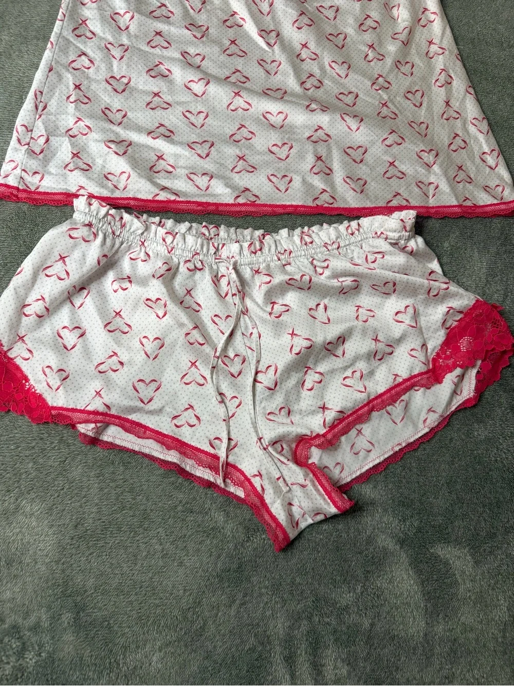 Victoria’s Secret Women's White & Red Heart Lace Cami and Short Sleep Set size s